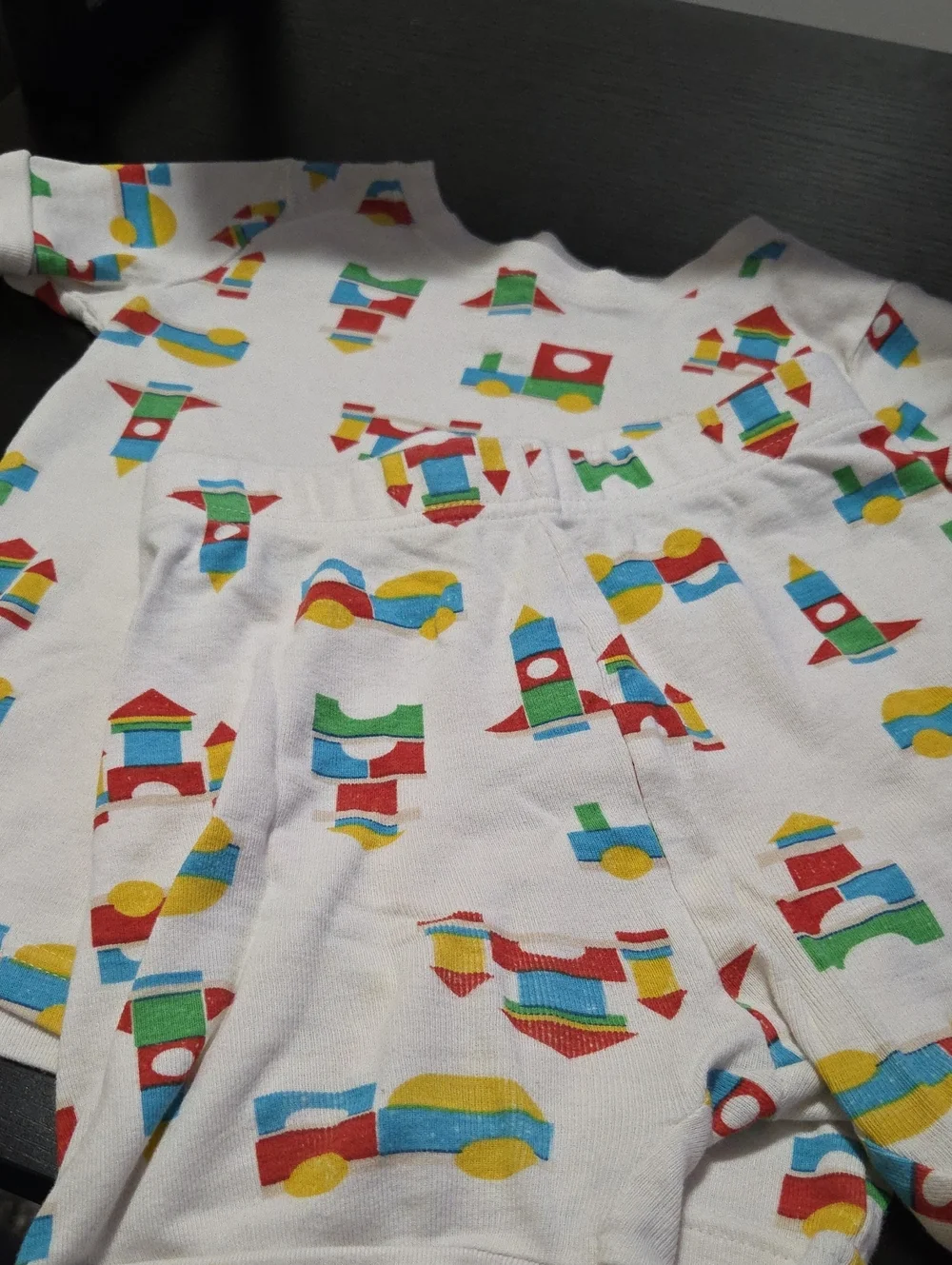 Old Navy White Kids Pajama Set with Red, Blue, Yellow, Green Prints